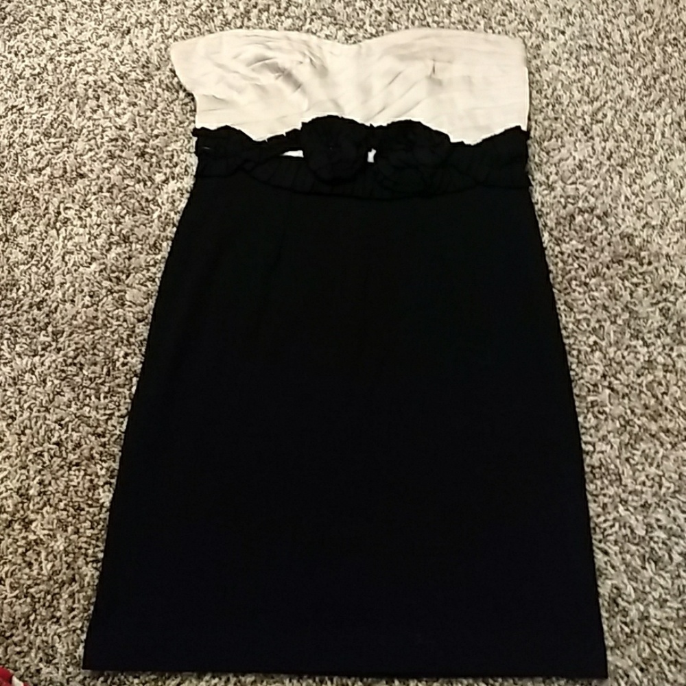 Strapless dress